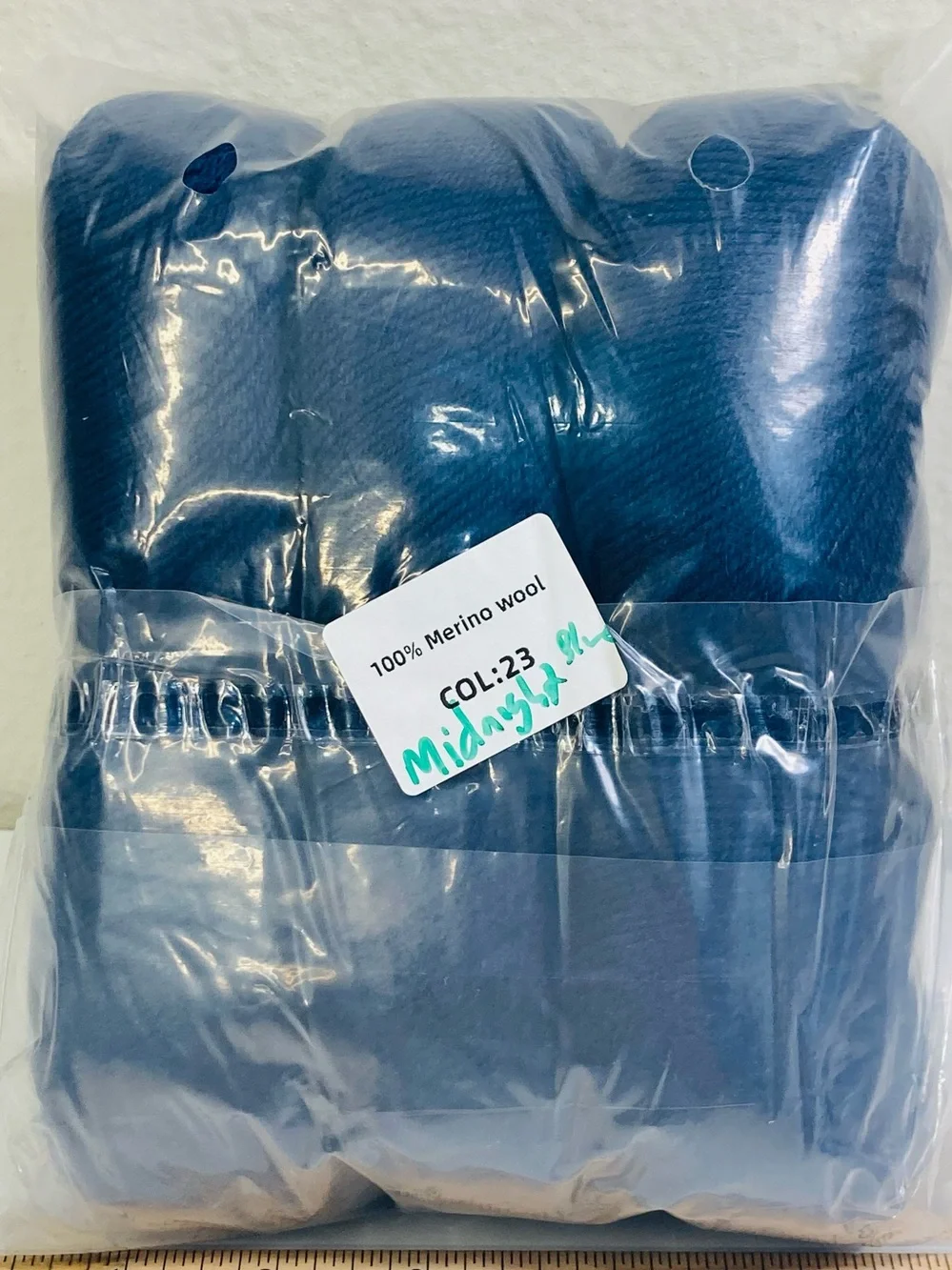 6 NWT ~300g Mengchu 100% Merino Wool Yarn Color Midnight Blue